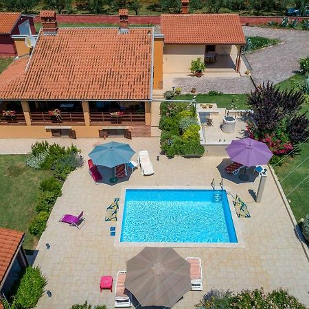 Вилла Hacienda Rosemary Muntic Экстерьер фото