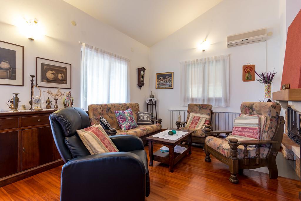 Вилла Hacienda Rosemary Muntic Экстерьер фото