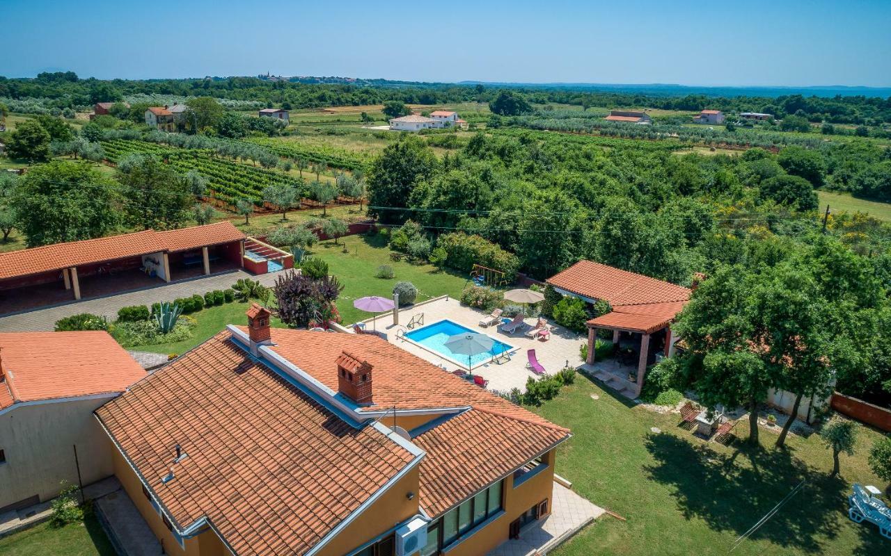 Вилла Hacienda Rosemary Muntic Экстерьер фото