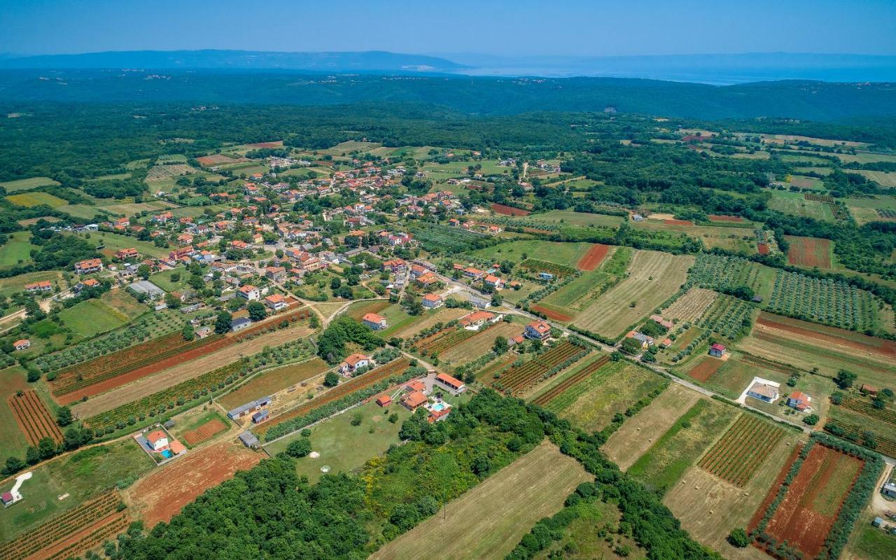 Вилла Hacienda Rosemary Muntic Экстерьер фото