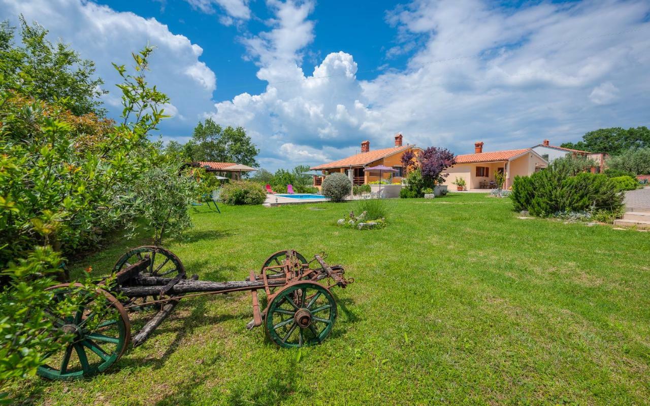 Вилла Hacienda Rosemary Muntic Экстерьер фото